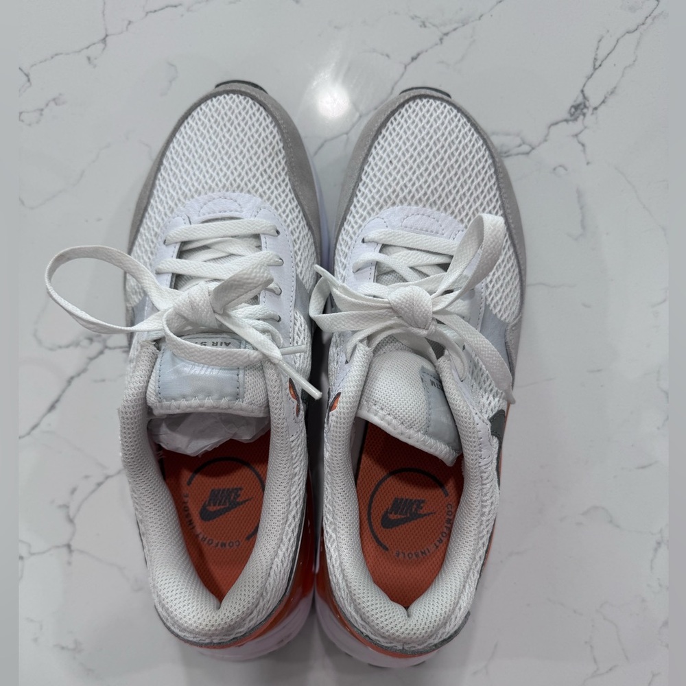 Nike Air Max Size 9.5 Women’s Running Shoes